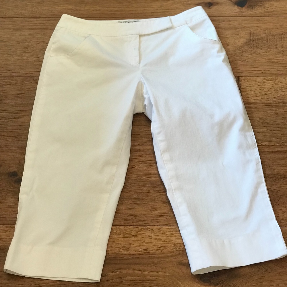 Talbot’s White Capris
